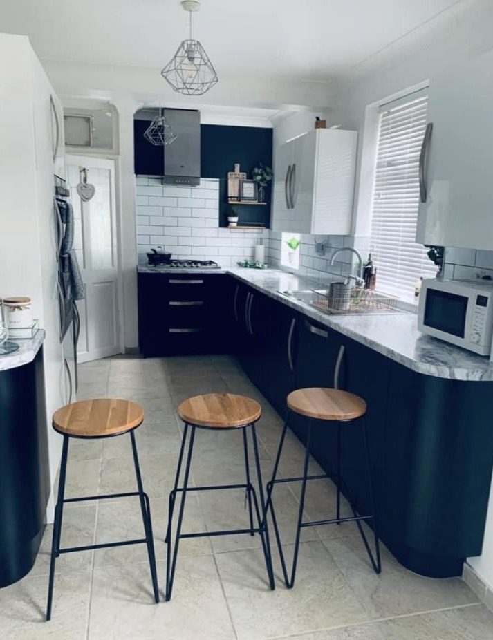 Completed kitchen refurbishment by Ash’s Property Services